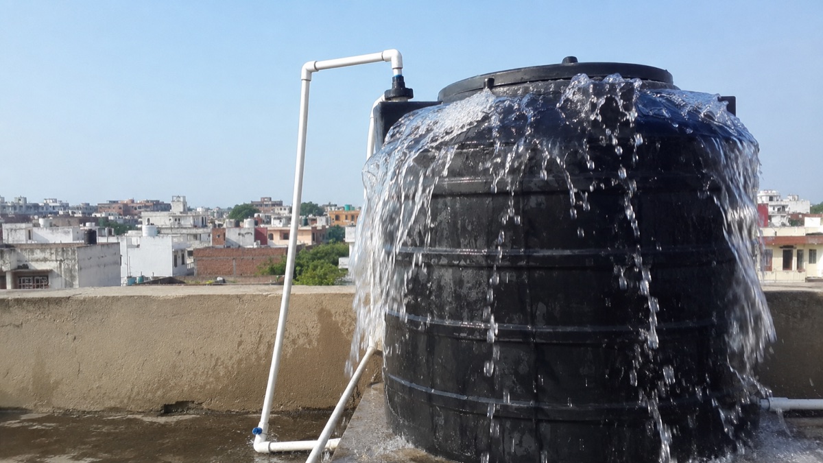 Why Does My Water Tank Still Overflow With a Float Valve? (And When to Upgrade)